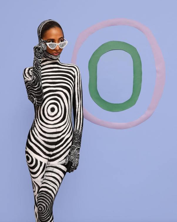 Olivia Locher - How To Be Hypnotic